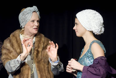 Odaadó hívetek, Surik Odaadó hívetek, Surik