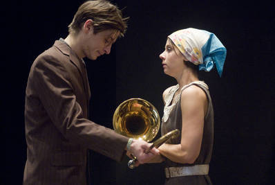 Odaadó hívetek, Surik Odaadó hívetek, Surik