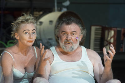 Übü király Übü király