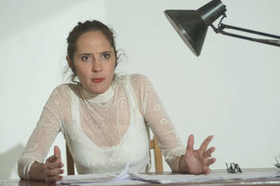 A vámkisasszony A vámkisasszony