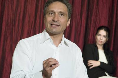 ...nyílt sebe vagyok a szíven szúrt világnak… ...nyílt sebe vagyok a szíven szúrt világnak…