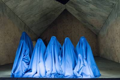 Királyok vagyunk, nem emberek Királyok vagyunk, nem emberek