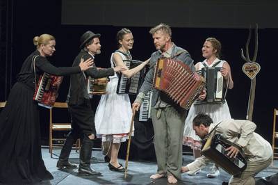 A halott hazatér az úrnőjéhez A halott hazatér az úrnőjéhez