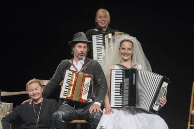 A halott hazatér az úrnőjéhez A halott hazatér az úrnőjéhez