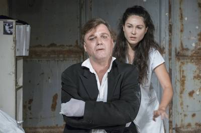 Börtönbújócska – Sade- Fiction Börtönbújócska – Sade- Fiction