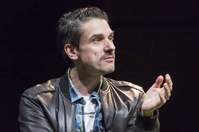 A lány, aki hozott lélekből dolgozott A lány, aki hozott lélekből dolgozott