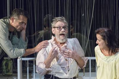 Közeleg az idő Közeleg az idő