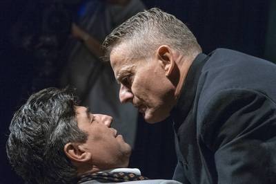 A gyertyák csonkig égnek A gyertyák csonkig égnek