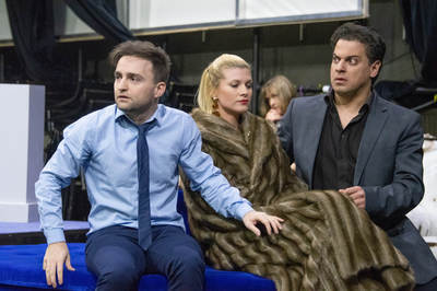 Ne most, drágám! Ne most, drágám!