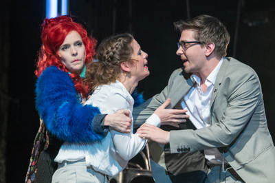 Lila ákác Lila ákác