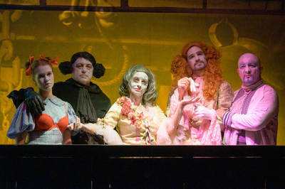 Az özvegy Karnyóné s két szeleburdiak Az özvegy Karnyóné s két szeleburdiak