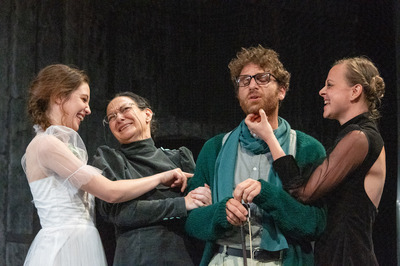 Három nővér Három nővér