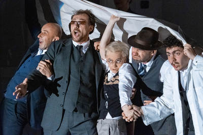 Az ifjú barbárok Az ifjú barbárok