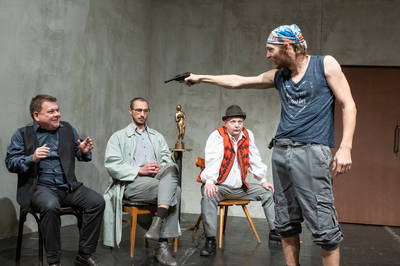 Hol a stukker?! Hol a stukker?!