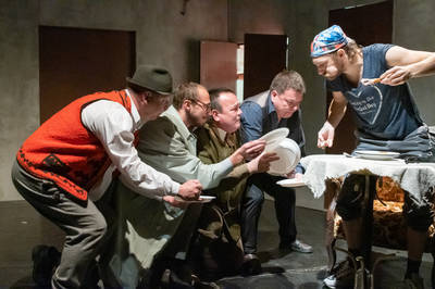 Hol a stukker?! Hol a stukker?!