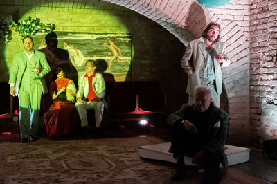 Miért éppen Genova? – Tanulmány egy unalmamban elpusztított sirályról… Miért éppen Genova? – Tanulmány egy unalmamban elpusztított sirályról…