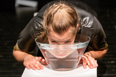 Isten, haza, konyha – avagy ma már keresztbe álltam a Bajcsyn Isten, haza, konyha – avagy ma már keresztbe álltam a Bajcsyn