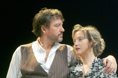 Az üvegcipő Az üvegcipő