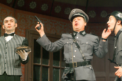 A tizedes meg a többiek A tizedes meg a többiek