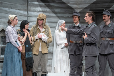 Vedd le a kalapad a honvéd előtt Vedd le a kalapad a honvéd előtt