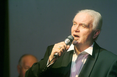 Fizetek, főúr! Fizetek, főúr!