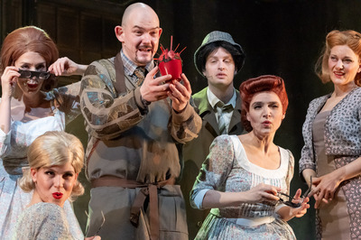 Rémségek kicsiny boltja Rémségek kicsiny boltja