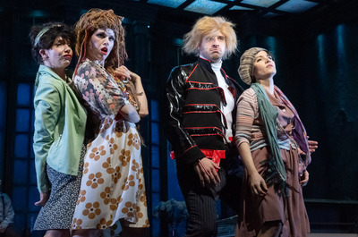 Rémségek kicsiny boltja Rémségek kicsiny boltja