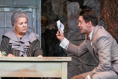 Máli néni Máli néni