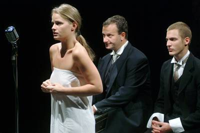 Istentelen ifjúság Istentelen ifjúság