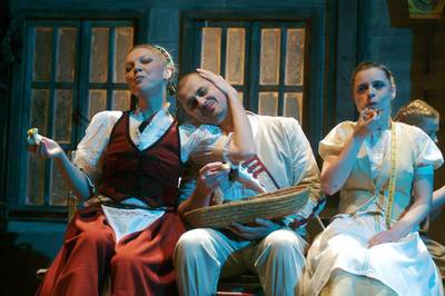 Énekes madár Énekes madár