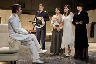 Három nővér Három nővér